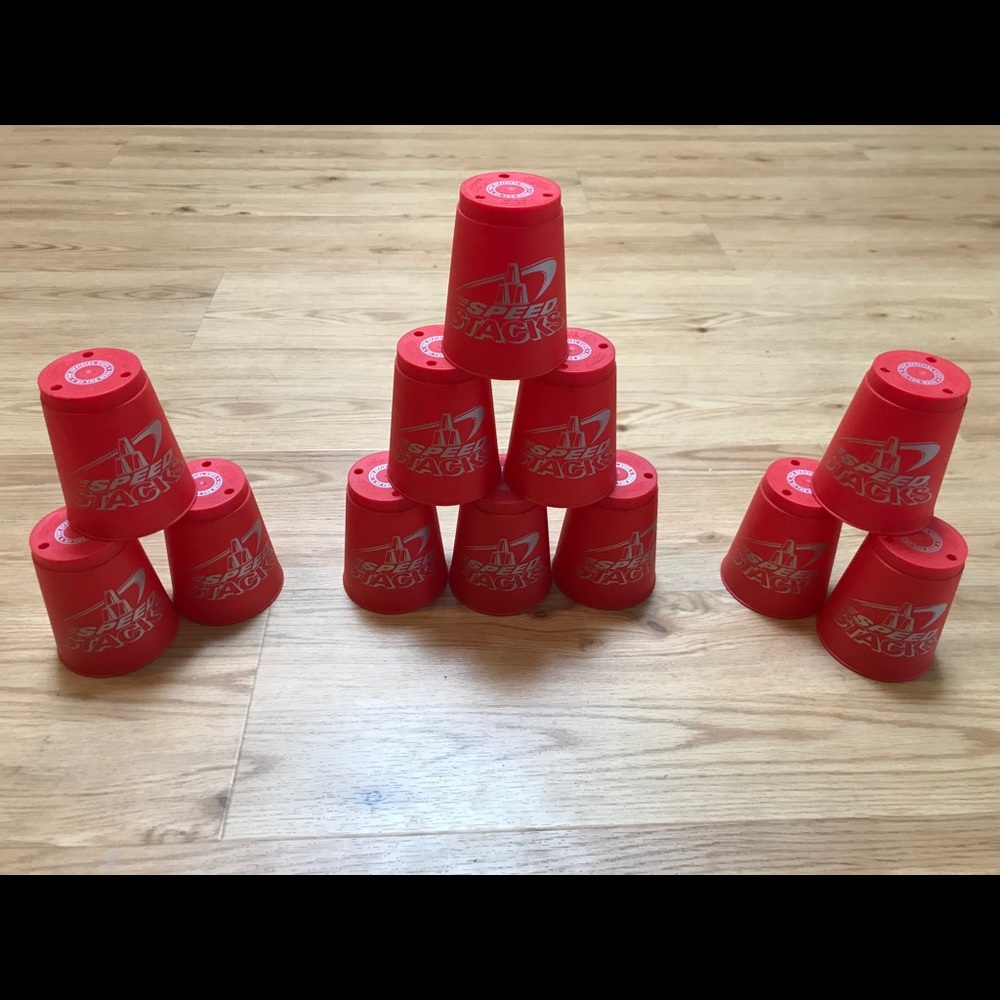 Speed Stacks Cups with Carrying Bag/Case - 12 cups